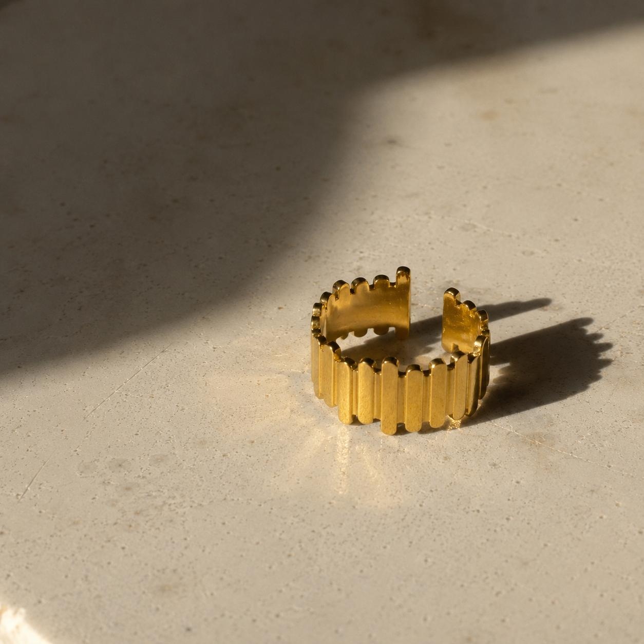 Anillo Columnas Doradas, fotografía 1